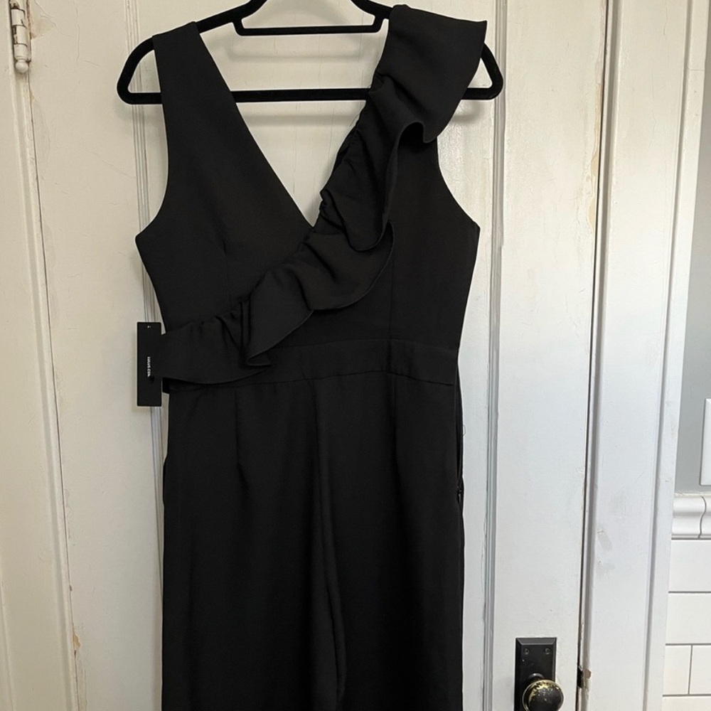 NWT Wide Leg Jumpsuit